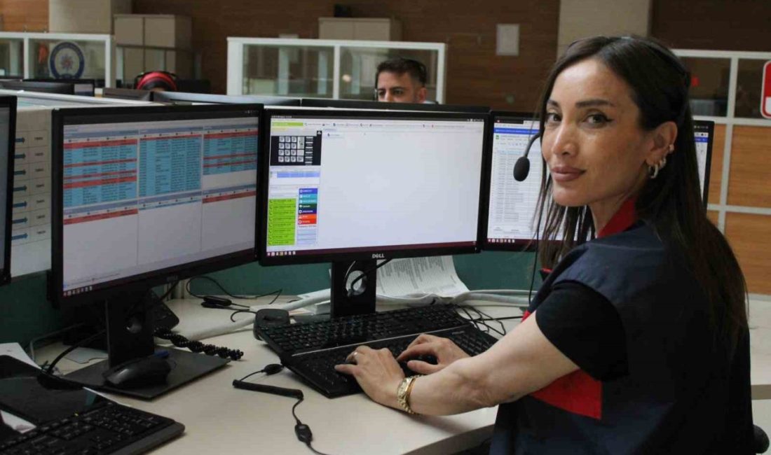 Kayseri 112 Acil Çağrı Merkezi Müdürü Mustafa Ak, çağrı merkezini