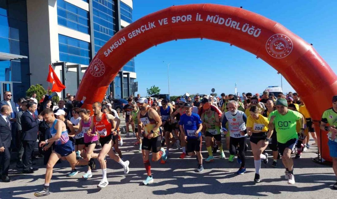 19 Mayıs Yarı Maratonu başladı 19 Mayıs Atatürk’ü Anma, Gençlik ve Spor Bayramı kutlamaları çerçevesinde