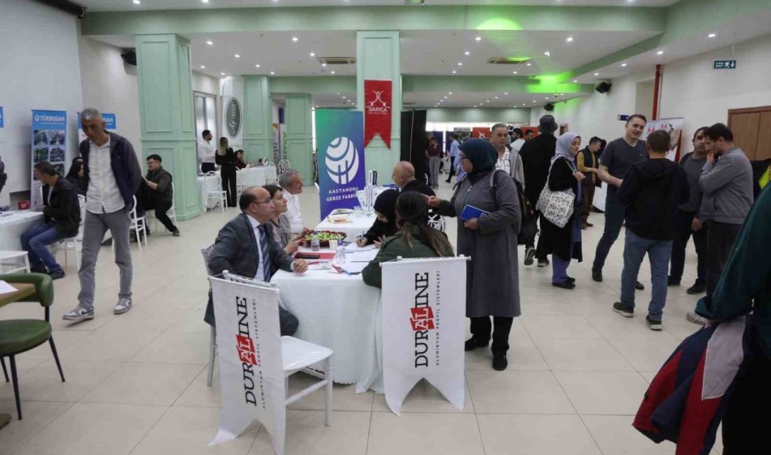 Darıca’da bu yıl 4’üncüsü düzenlenen İstihdam Fuarı’nda 53 firma stant