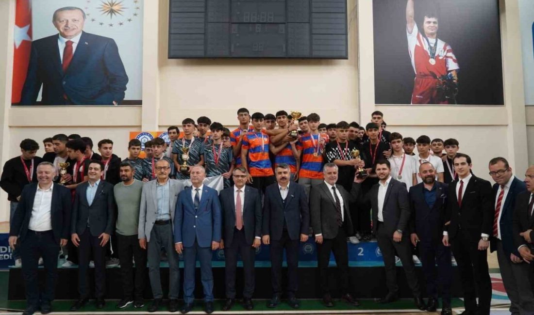 Yıldırım Belediyesi öncülüğünde 77 okuldan 9 farklı okuldan 4 bin