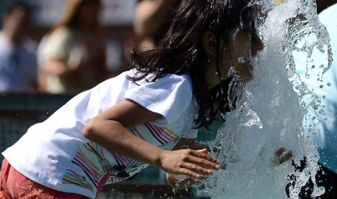 Yazın yaklaşmasıyla birlikte sıcaklar yavaş yavaş artarken, Adana’da Perşembe günü