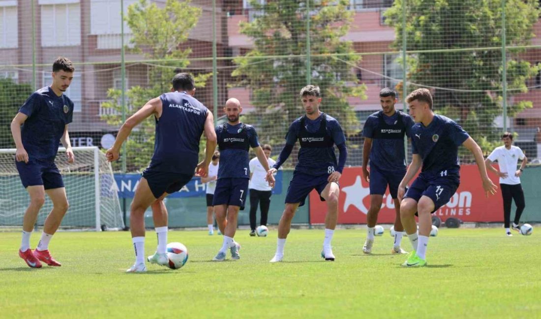 Alanyaspor, Beşiktaş maçı hazırlıklarını tamamladı Corendon Alanyaspor, Trendyol Süper Lig’in 36. haftasında sahasında karşılaşacağı Beşiktaş