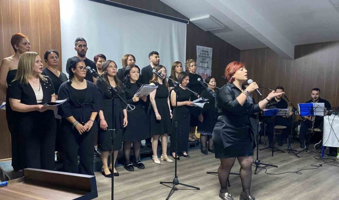 Manisa’nın Alaşehir ilçesinde Hemşireler Günü kutlandı. Alaşehir Şehit Evren Kara
