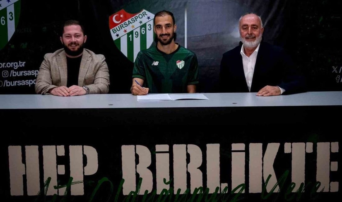 Alperen Babacan, Bursaspor’a imzayı attı Bursaspor, savunma oyuncusu Alperen Babacan’ı kadrosuna kattı. Gençlerbirliği ile şampiyonluk