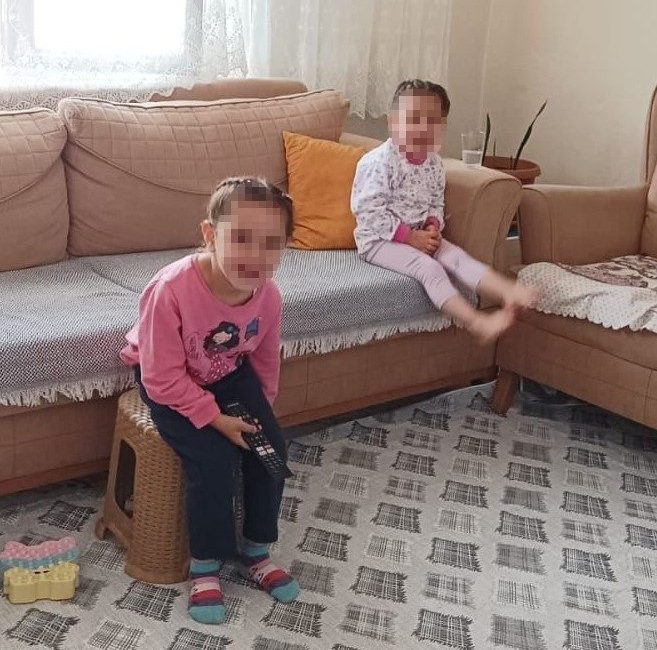 Ankara’nın Polatlı ilçesinde, annesiyle yolun karşısına geçmeye çalışan 4 yaşındaki