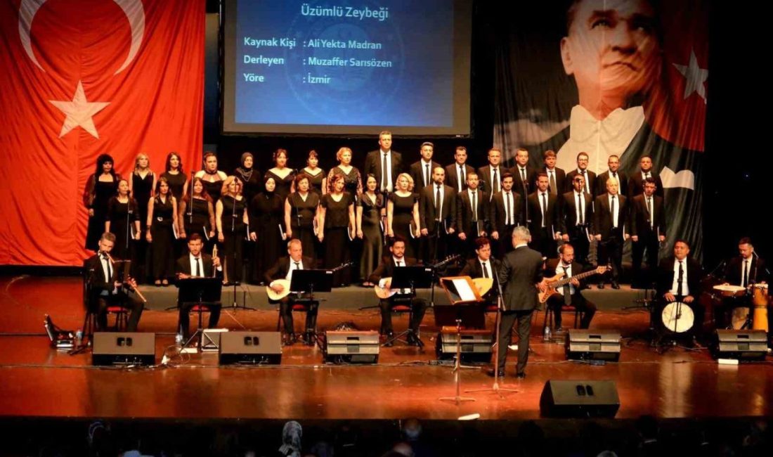 Antalya Adliyesi Türk Halk Müziği Korosu gönülleri fethetti Antalya Adliyesi Türk Halk Müziği Korosu, Antalya Atatürk Kültür Merkezi’nde