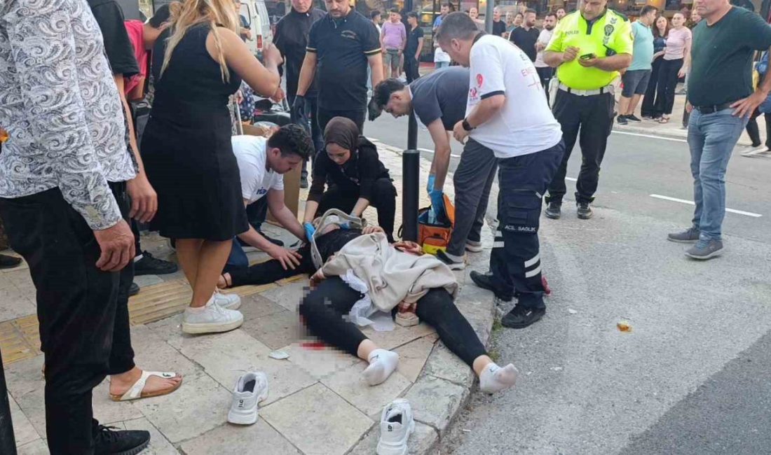 Antalya’da ters yönden çıkan otel servisi ile motosiklet çarpıştı: 1 ölü Antalya’nın Manavgat ilçesinde otel servis midibüsü ile motosikletin çarpıştığı kazada