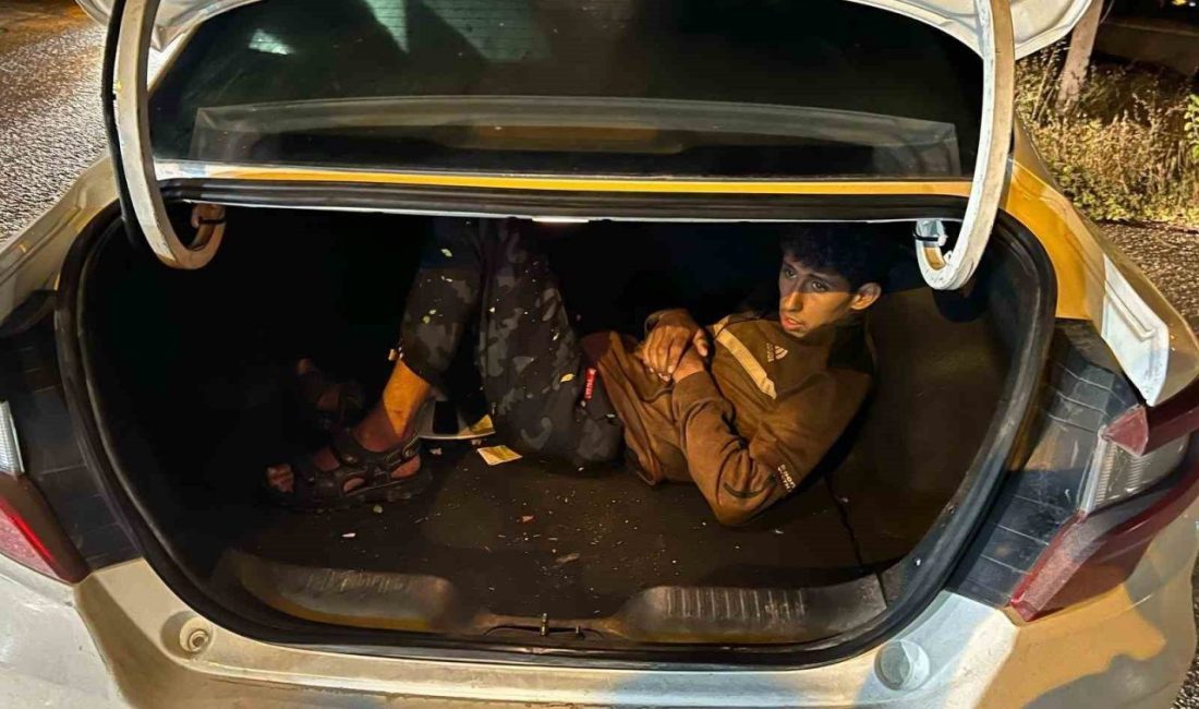 Araçların bagajlarından göçmen çıktı Hatay’da polis ekipleri tarafından gerçekleştirilen yapılan çalışmalarda 37 göçmen şahıs