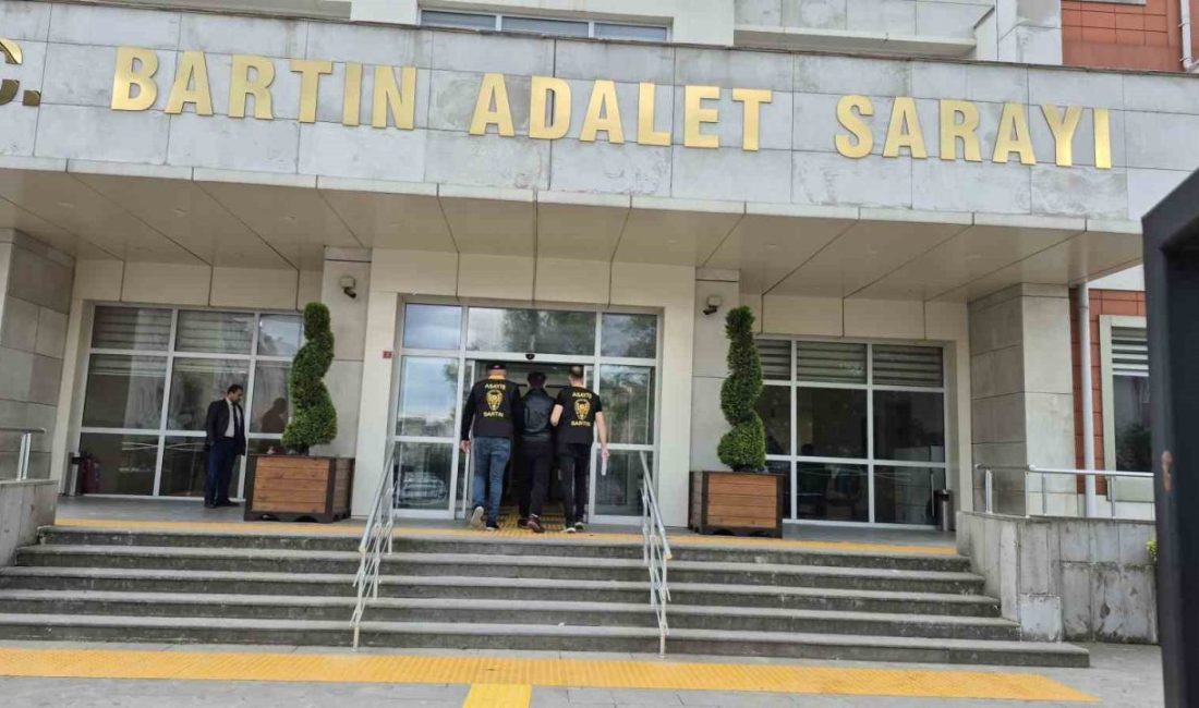 Bartın’da hakkında 2 suç kaydı bulunan ve hapis cezasıyla aranan
