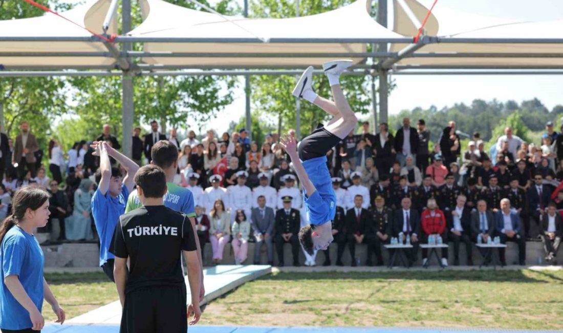 Arnavutköy’de 19 Mayıs Gençlik ve Spor Bayramı binlerce genci bir