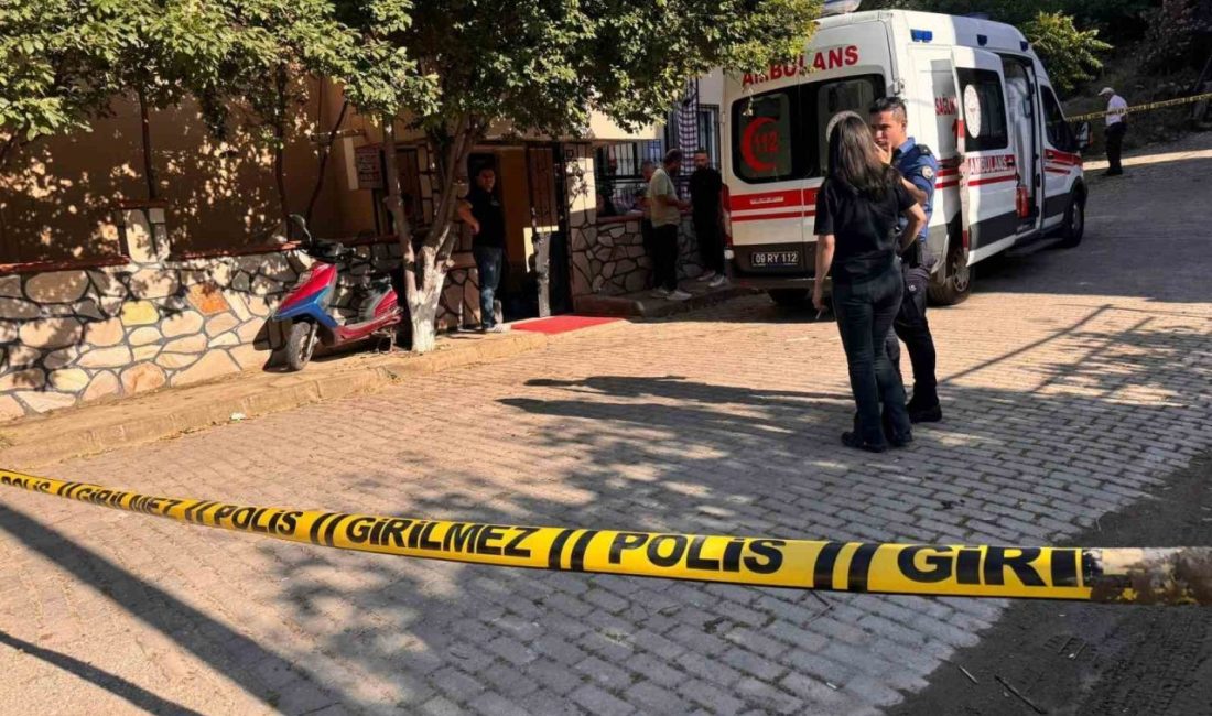 Aydın’da 18 yaşındaki genç babasının beylik tabancası ile kendini vurdu Aydın’ın Efeler ilçesinde emekli polisin oğlu Turgay Yıldırım (18), babasının