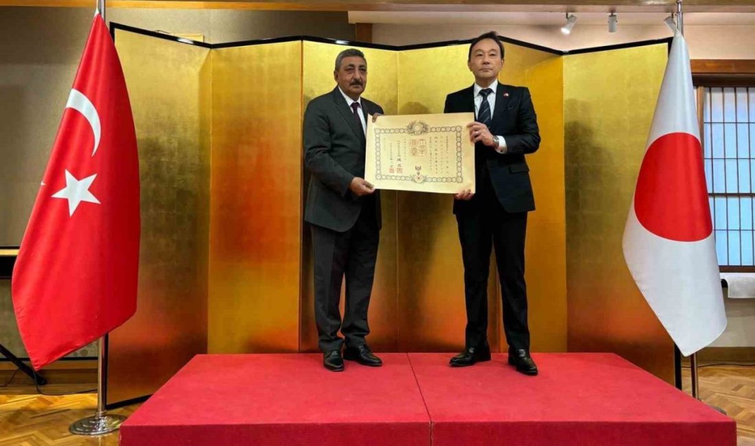 Aydın’ın başarılı müdürü Mumcu’ya Japonya İmparatorluk Nişanı verildi Başarılı çalışmaları ile dikkat çeken Afet ve Acil Durum Yönetimi