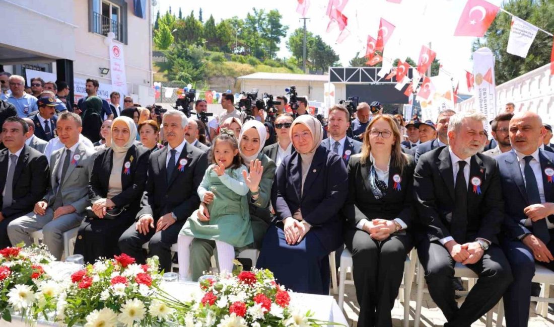 Aile ve Sosyal Hizmetler Bakanı Mahinur Özdemir Göktaş, Kahramanmaraş’ta düzenlenen