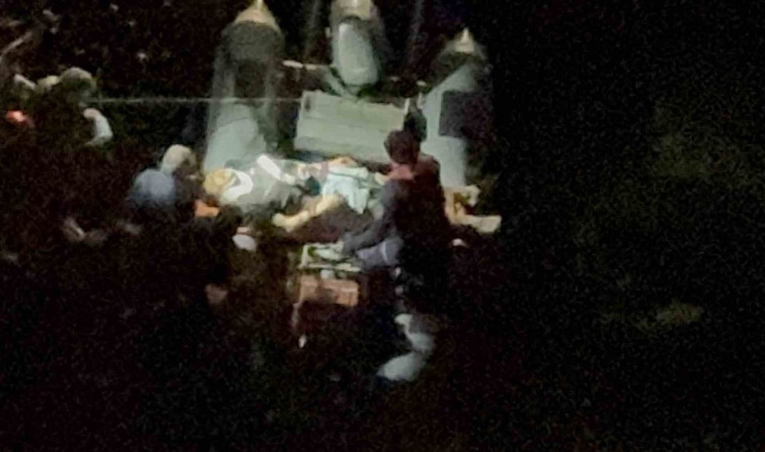 Kocaeli’nin Darıca ilçesinde bir genç, balık tutarken dengesini kaybetmesi neticesinde