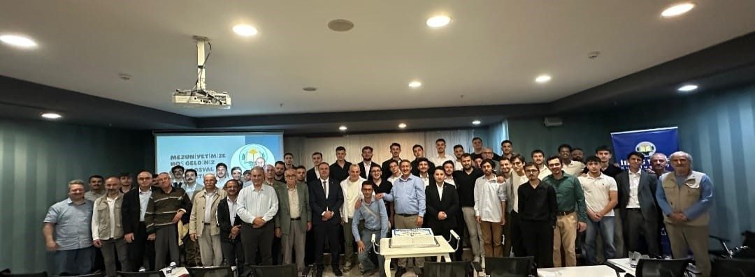 Balıkesir Mehmet Darende İhlas Öğrenci Yurdu’nda kalan yükseköğrenim öğrencileri, düzenledikleri