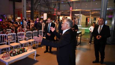 Kayseri Büyükşehir Belediye Başkanı Dr. Memduh Büyükkılıç, Kayseri Bilim Merkezi’nde