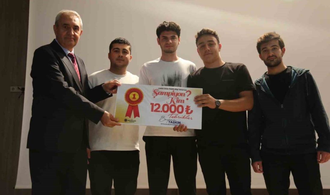 Battalgazi Belediyesi tarafından düzenlenen liseler arası “Şampiyon Kim?” bilgi yarışması,