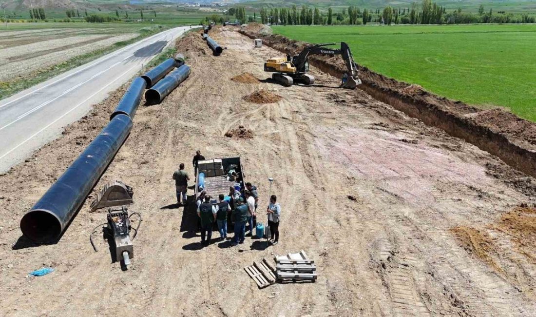 Bayburt Kırklartepe Barajı sulama inşaatında çalışmalar devam ediyor Devlet Su İşleri 22. Bölge Müdürlüğü tarafından yapımı tamamlanan, Bayburt’un