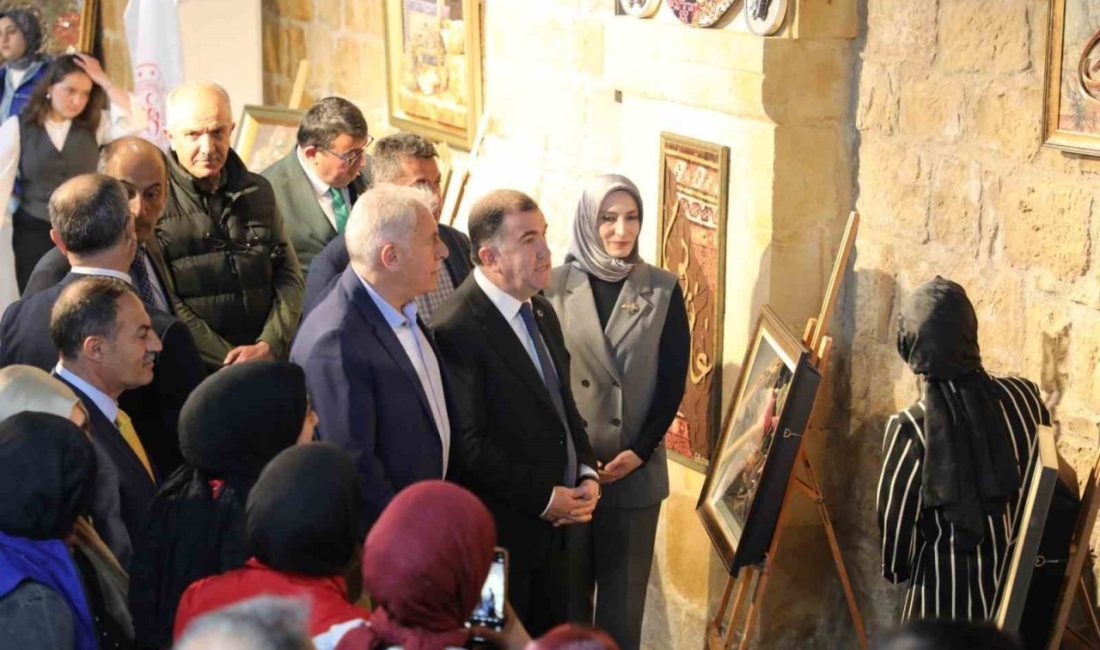Bayburt’ta Gençlik Haftası etkinlikleri sergi açılışıyla başladı 15-21 Mayıs Gençlik Haftası Kutlama etkinlikleri kapsamında, Tarihi Taşhan’da Gençlik