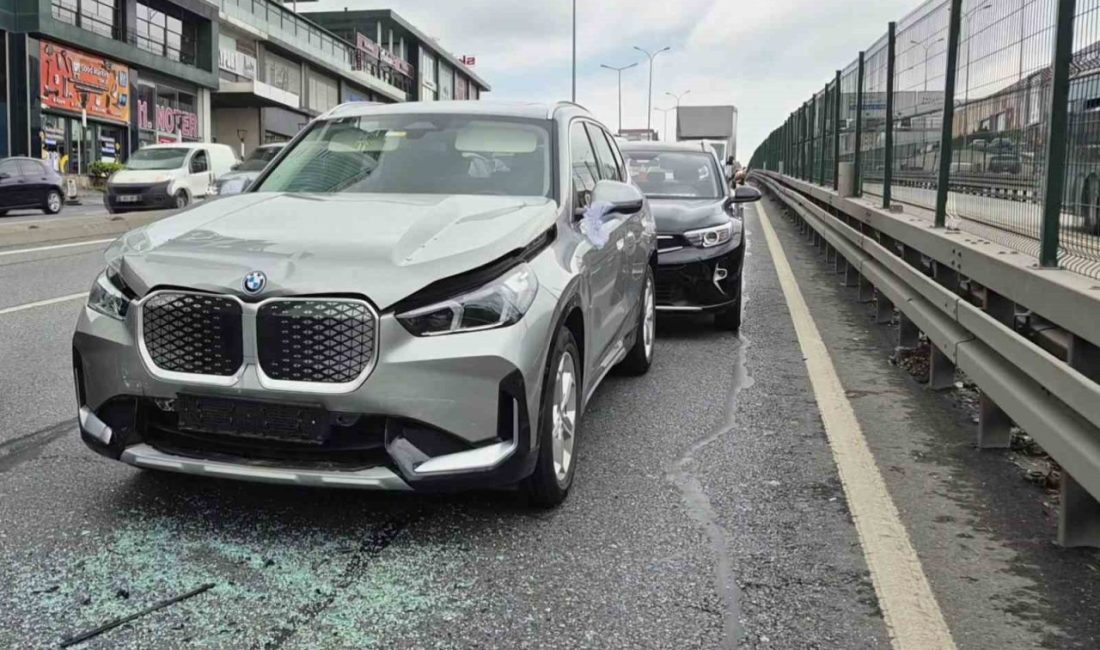 Beylikdüzü E-5 Güzelyurt mevkiinde gelin almaya gittiği öğrenilen düğün konvoyu