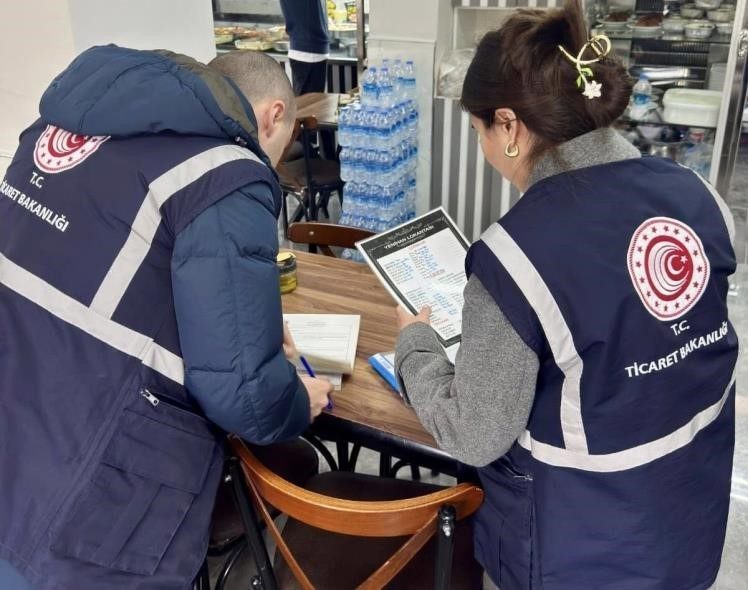Bilecik Valiliği koordinesinde Ticaret İl Müdürlüğü ekipleri tarafından tüketicilerin sağlığını