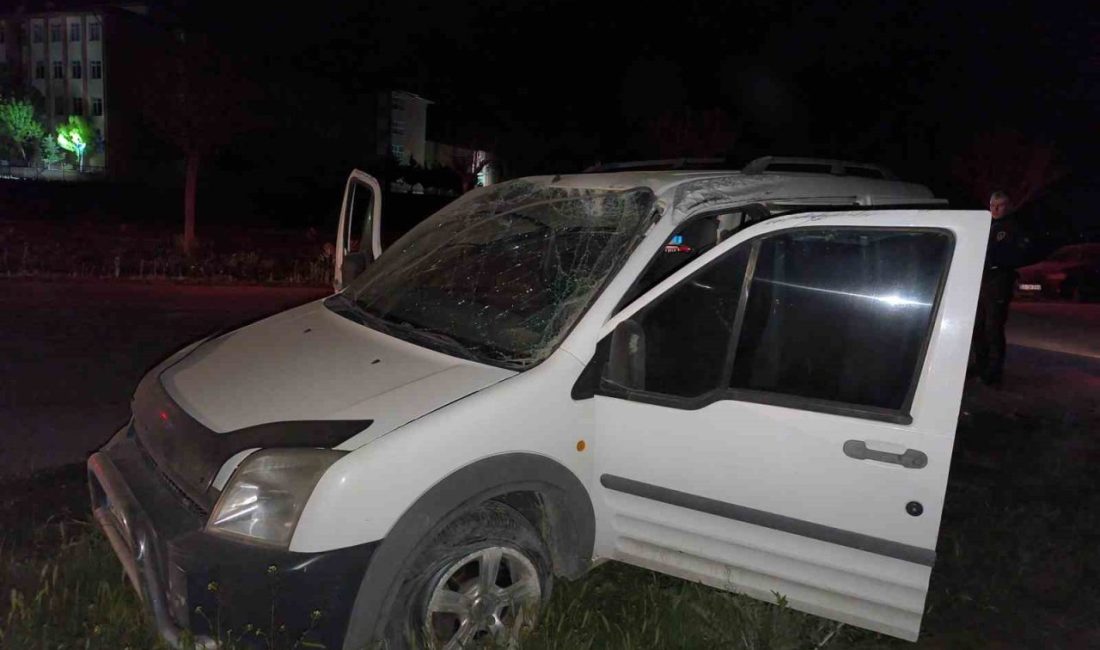 Afyonkarahisar’da kontrolden çıkarak takla atan hafif ticari araçla bir kişi