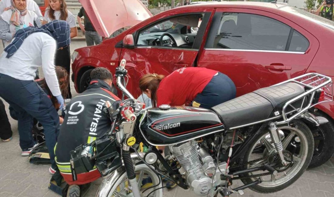 Burhaniye’de motosiklet otomobile çarptı Balıkesir’in Burhaniye ilçesinde, otomobil ile motosiklet arasında meydana gelen kazada