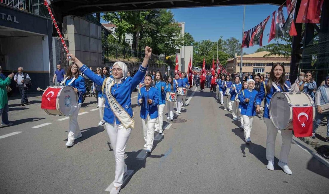 Bursa’da, 19 Mayıs Atatürk’ü Anma Gençlik ve Spor Bayramı coşkuyla