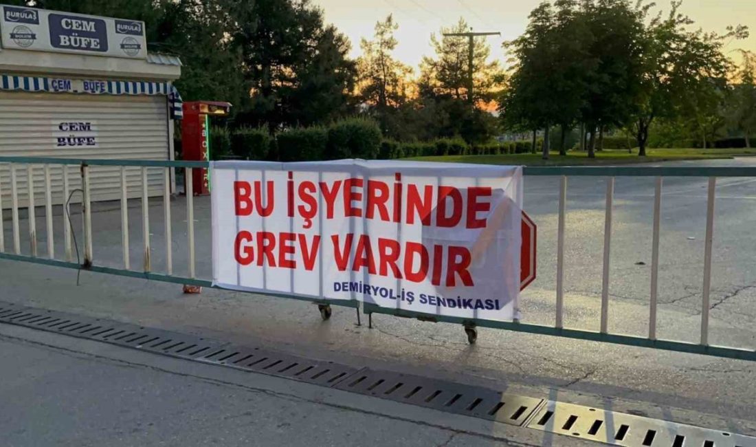 Bursa’da Büyükşehir Belediyesi ile anlaşamayan Burulaş işçileri greve gitti. Toplu