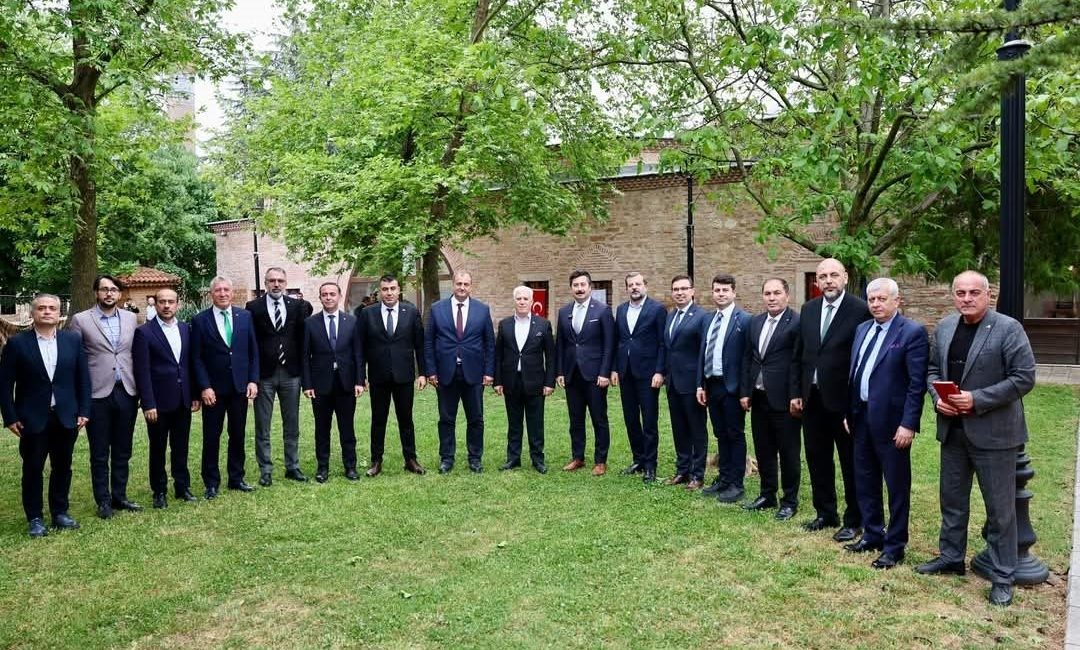 Büyükşehir’den Yenişehir ve tarıma daha fazla destek Bursa Büyükşehir Belediye Başkanı Mustafa Bozbey, 3 ayda bir düzenlediği