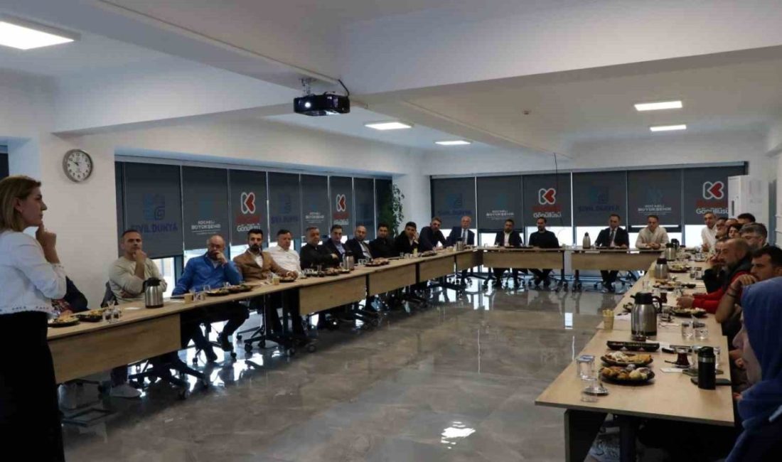 Kocaeli Büyükşehir Belediyesi, yönetici yetkinliklerini artırmak amacıyla bünyesinde görev yapan