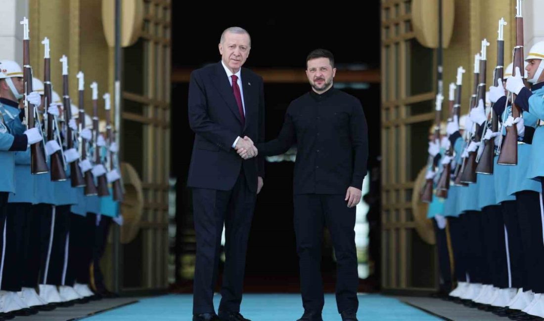 Cumhurbaşkanı Erdoğan, Ukrayna Devlet Başkanı Zelenskiy ile görüştü Cumhurbaşkanı Recep Tayyip Erdoğan, Türkiye’ye çalışma ziyaretinde bulunan Ukrayna Devlet