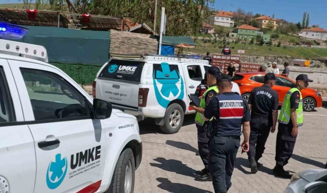 Dede ile torunu fotoğraf çektirirken Melendiz Çayı’na düştü Aksaray’da Ihlara Vadisi’nden geçen Melendiz Çayı’nda fotoğraf çektirmek isteyen dede