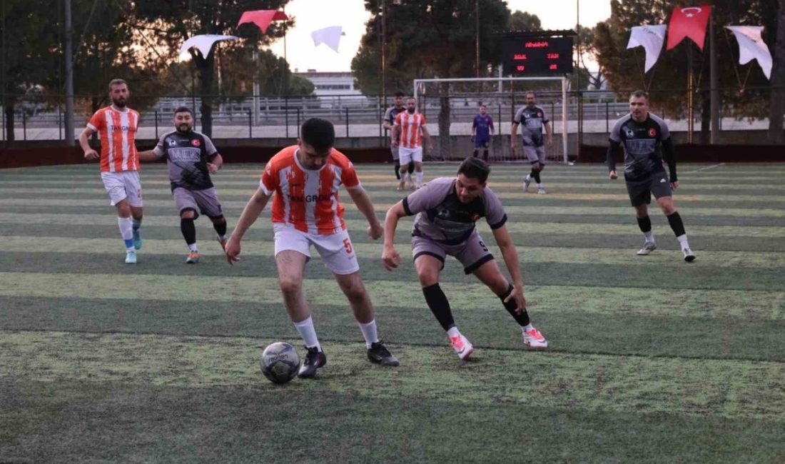 Denizli OSB Futbol Süper Lig ve Yükselme Gruplarında şampiyonların belirlendiği