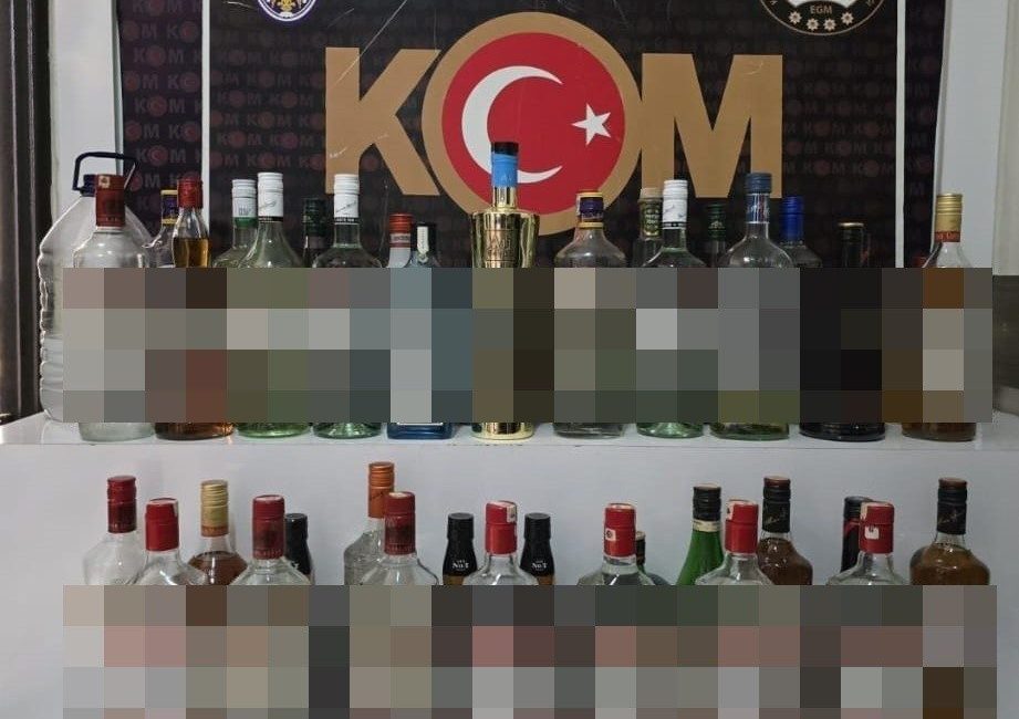 Didim’de kaçak içki operasyonu Aydın’ın Didim ilçesinde bir iş yerinde yapılan aramada 40 şişe