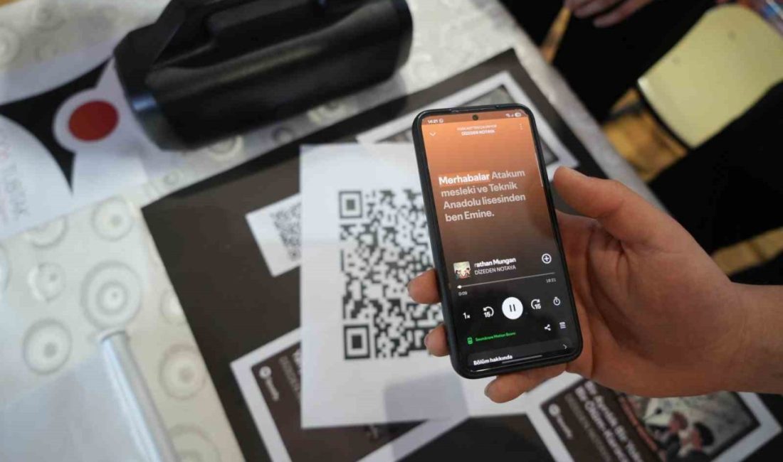 Samsun’da bir lisede öğrenciler, şiire ilgiyi artırmak amacıyla “Dizeden Notaya”