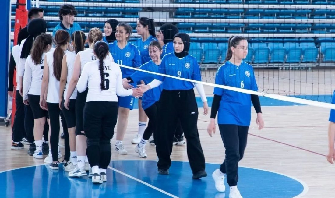 EBYÜ Bahar Şenlikleri spor müsabakaları devam ediyor Erzincan Binali Yıldırım Üniversitesi (EBYÜ) tarafından Bahar Şenlikleri kapsamında düzenlenen