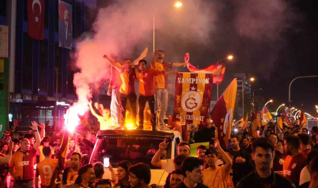 Edirne’de Galatasaray’ın şampiyonluğu coşkuyla kutlandı Süper Lig’in 36. haftasında 25. şampiyonluğunu ilan eden Galatasaray’da taraftarlar