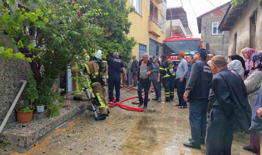 Elektrik tesisatından çıkan yangın evi küle çevirdi Bursa’nın Orhangazi ilçesinde sabah saatlerinde evin elektrik tesisatından başlayan yangın,