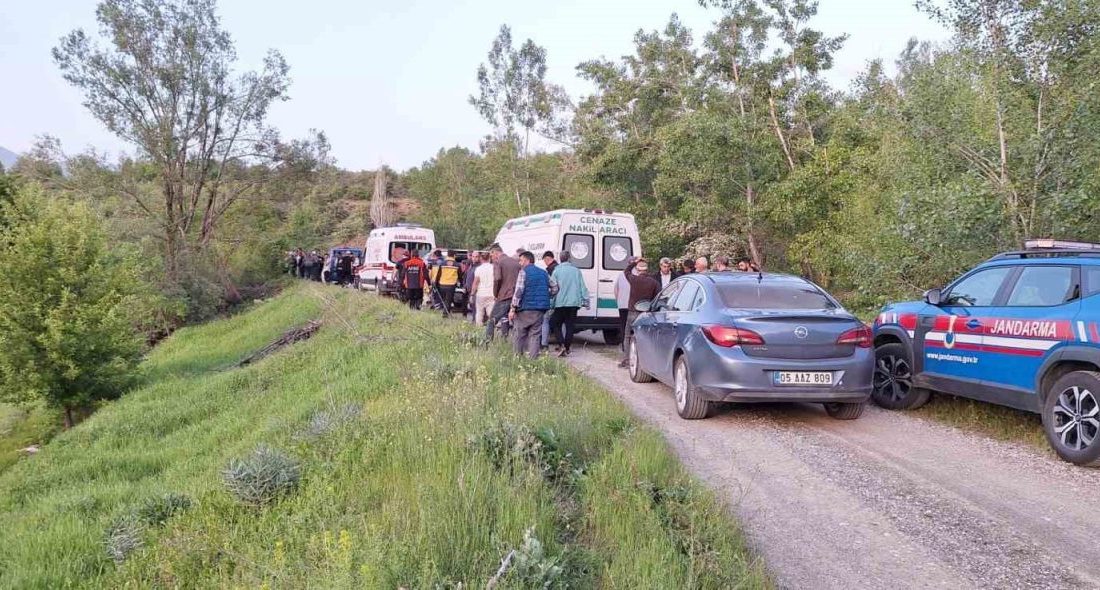 Erzincan’da, devrilen traktörün altında kalan sürücü hayatını kaybetti. Turgay Polat