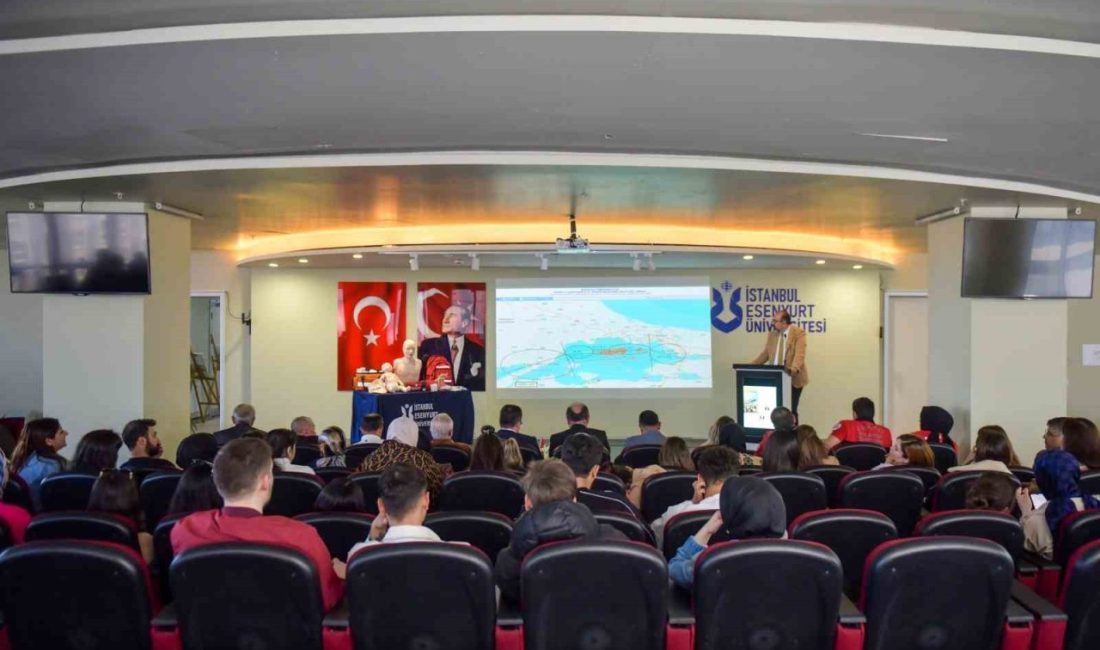 Esenyurt Belediyesi’nden üniversite öğrencilerine afet bilinci eğitimi Esenyurt Belediyesi Afet İşleri Müdürlüğü, ilçe genelinde sürdürdüğü afet bilinci