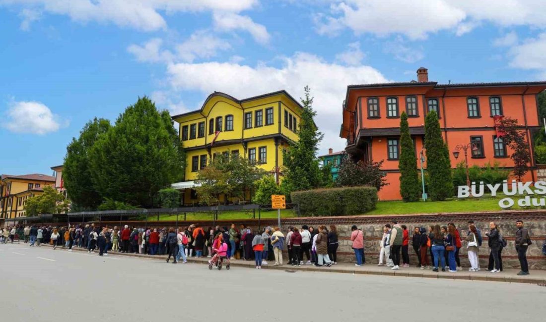 Eskişehir Büyükşehir Belediyesi, her yıl 18-24 Mayıs tarihleri arasında kutlanan