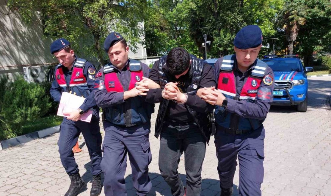 Evinde uyuşturucu hap ele geçen şahıs tutuklandı Samsun’da jandarmanın evinde ve eklentilerinde yaptığı aramada 3 bin 526