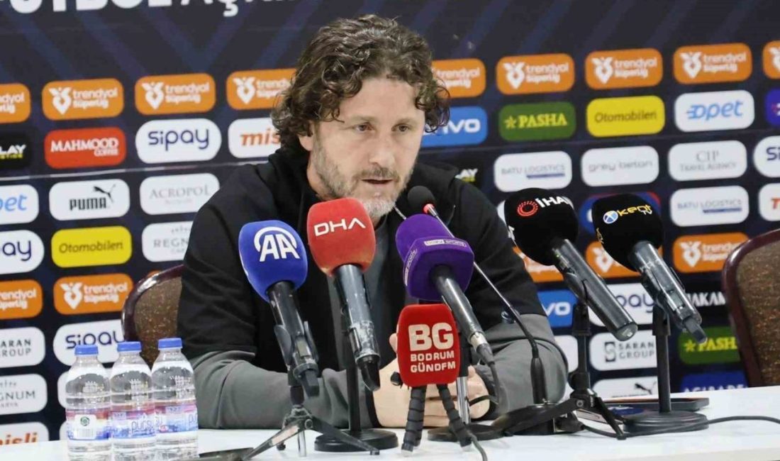 Fatih Tekke: “Penaltıdan sonra daha kolay bir maç oynamamız lazımdı” Trabzonspor Teknik Direktörü Fatih Tekke, Bodrum FK maçının ardından yaptığı