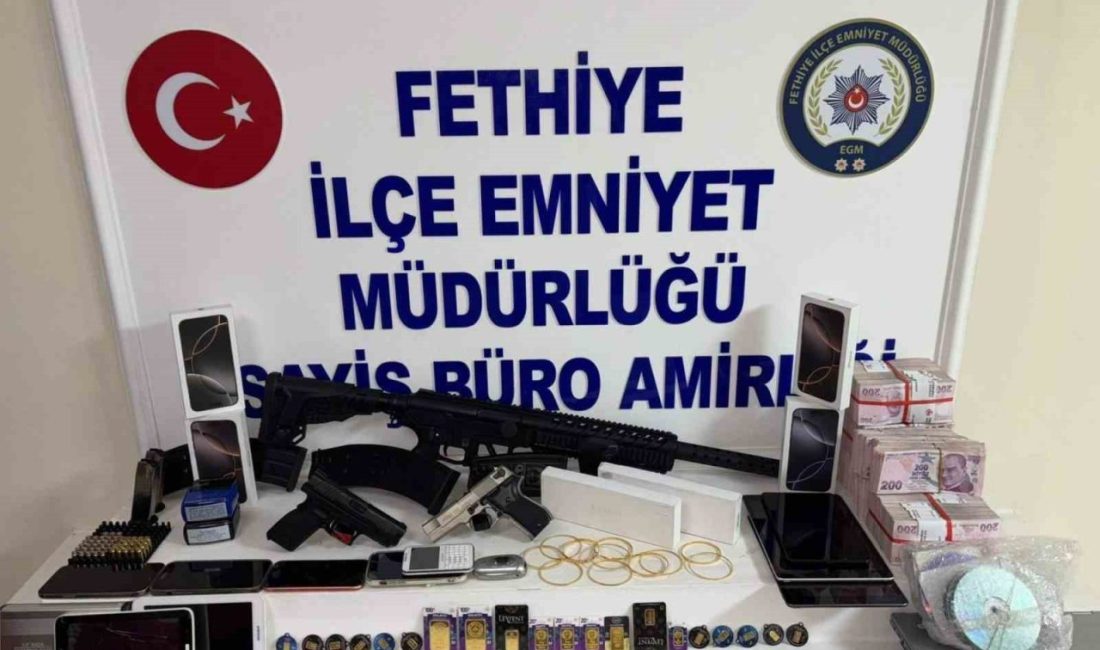Muğla’nın Fethiye ilçesinde düzenlenen operasyonda çeşitli suçlardan aranan bir şüpheli