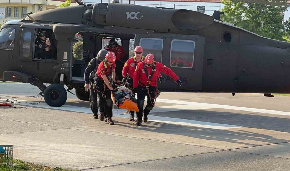 Muğla’nın Fethiye ilçesinde kayalıklara düşen Belarus uyruklu yamaç paraşütü pilotu,