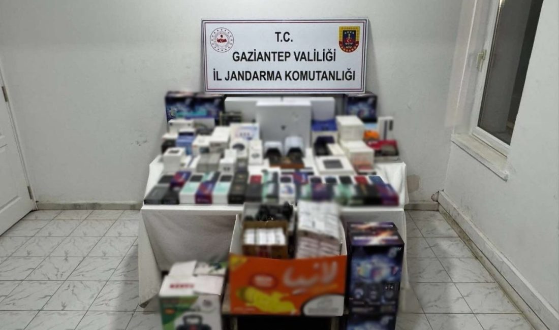Gaziantep’te 2 milyon TL değerinde kaçak elektronik eşya ele geçirildi Gaziantep’te jandarma ekiplerince 3 iş yerine yapılan operasyonda 2 milyon