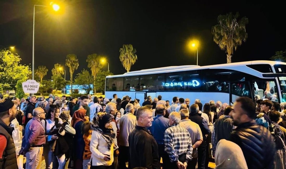 Antalya’nın Gazipaşa ilçesinde hacı adayları düzenlenen programda dualarla kutsal topraklara