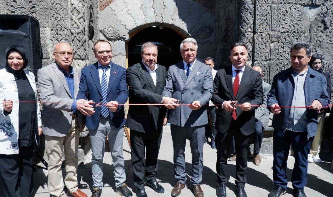 Erzurum’un tarihi miraslarından birisi olan Yakutiye Medresesi, birbirinden değerli geleneksel