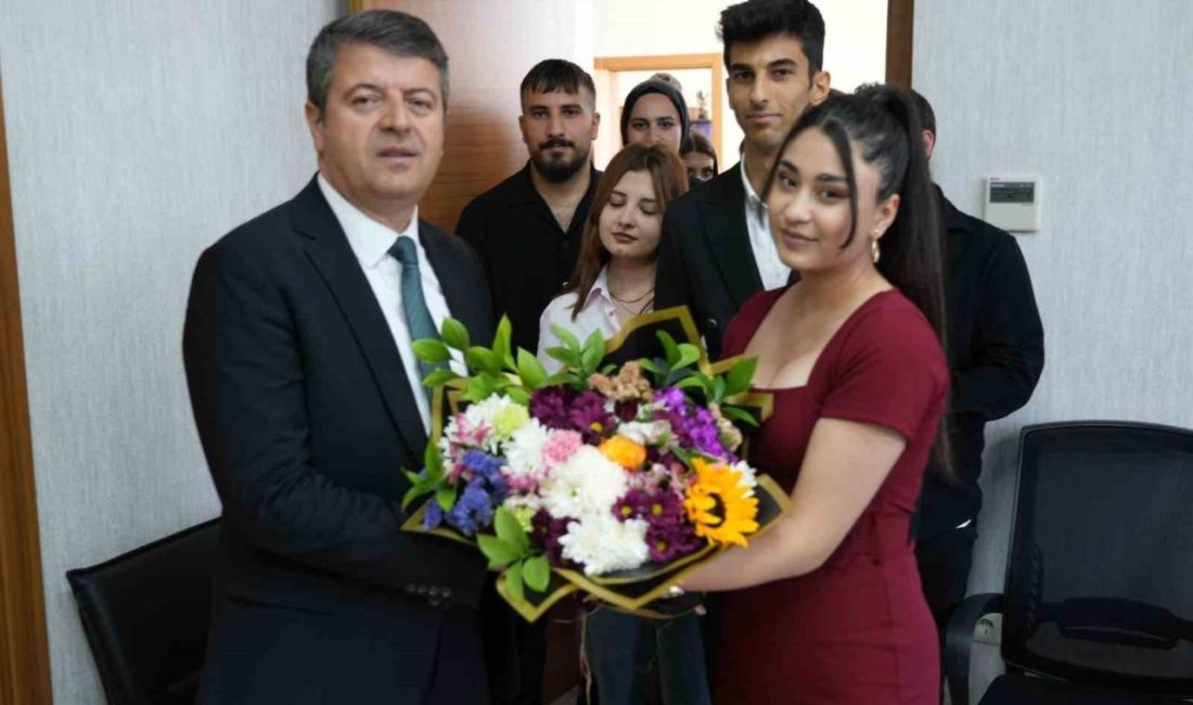 Adıyaman Belediyesi ve Kent Konseyi iş birliğiyle kurulan gençlik meclisi